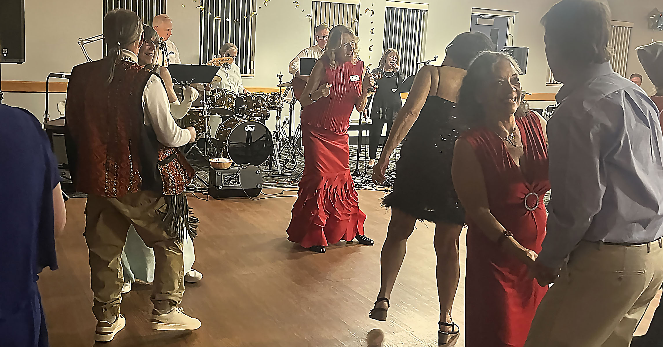 People dancing at 2025 Prom