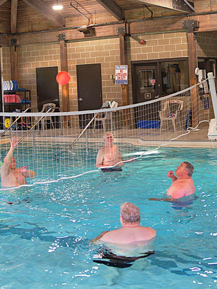 Water volleyball session